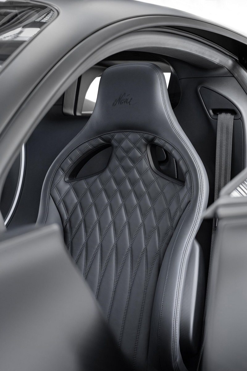 Bugatti Chiron Edition Noire Sportive Seat